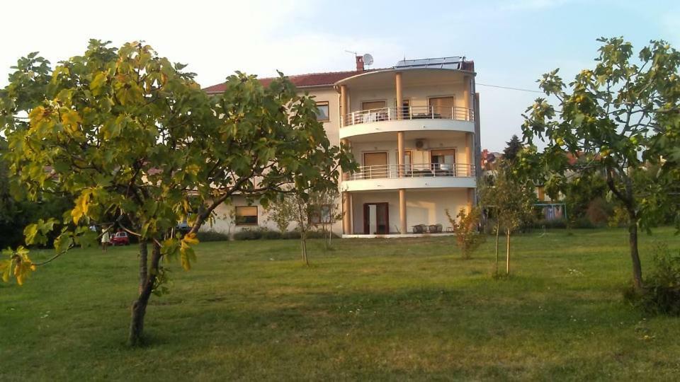 Apartmani Subasic Rubesi Buitenkant foto